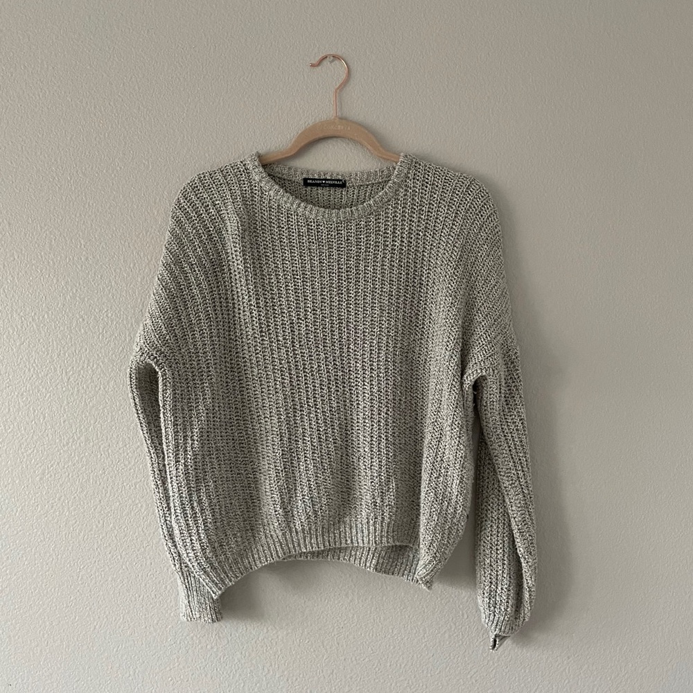 Brandy Melville sweater